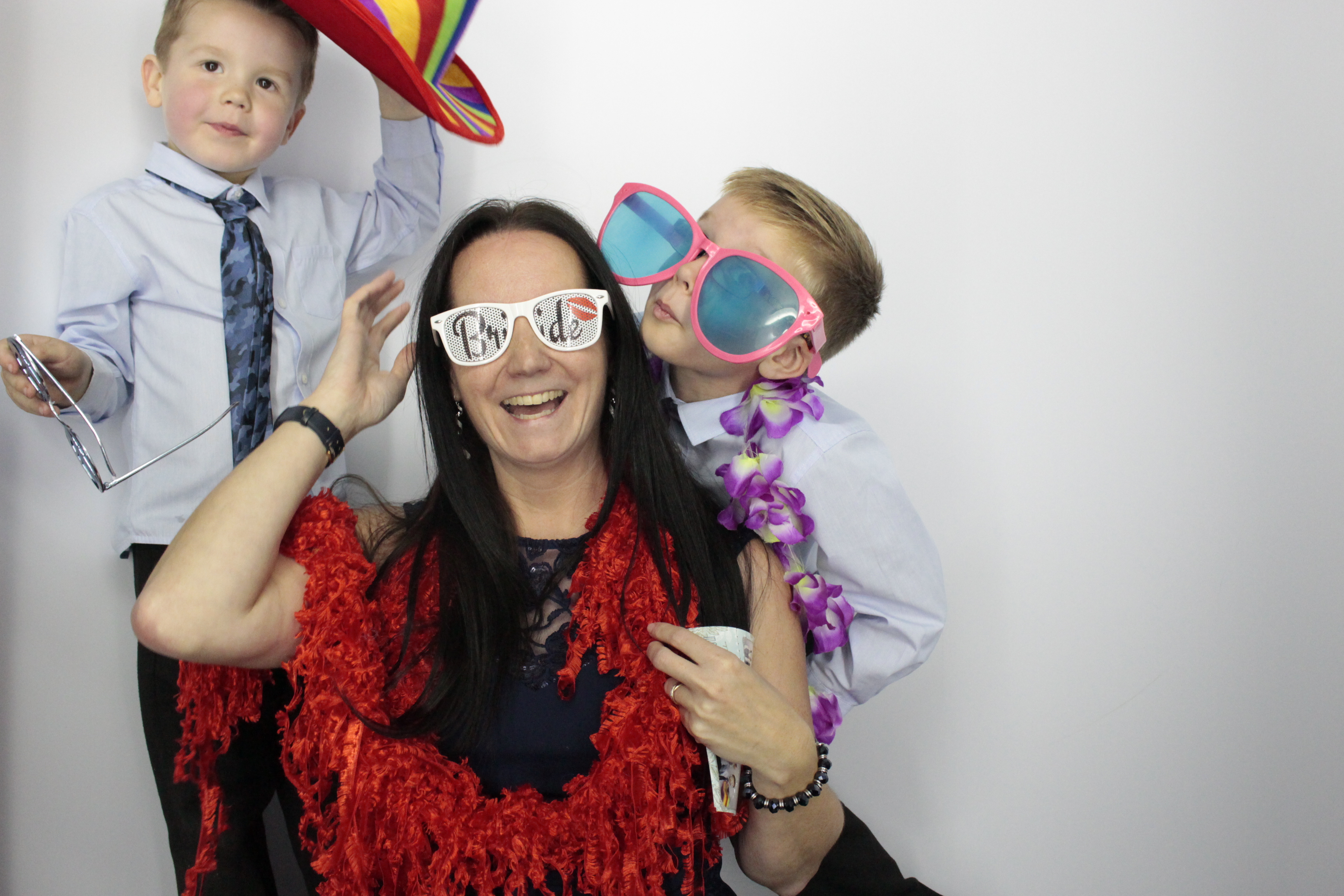 Chelsea & Matthew's Wedding | View more photos from the event at gallery.myphotoboothexperience.co.uk/u/MyPhotoBoothExperienceLtd/Chelsea-Matthews-Wedding